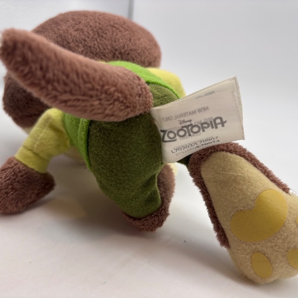 Disney Zootopia Zootropolis Mr. Otterman 7" Character Plush Stuffed Animal - Picture 9 of 11
